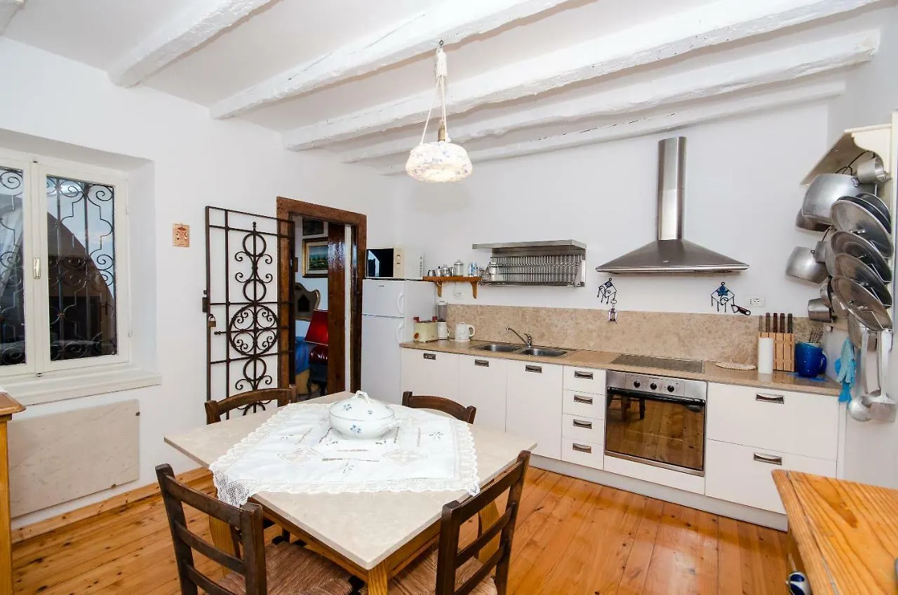 Casa Paola Daire Rovinj Hırvatistan