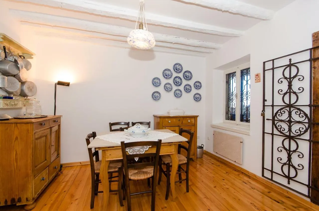 Casa Paola Daire Rovinj